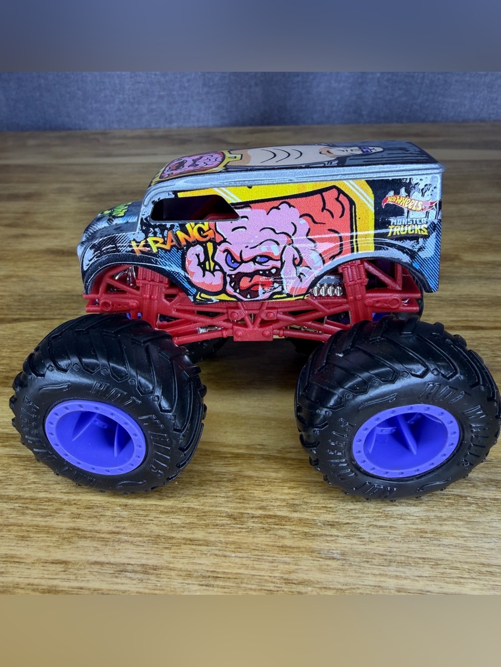 Hot Wheels Monster Truck Teenage Mutant Ninja Turtles Krang TMNT Toy